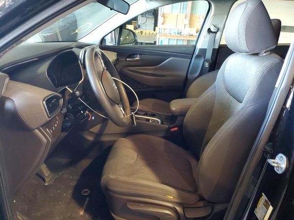 2019 HYUNDAI SANTA FE SE — DENT