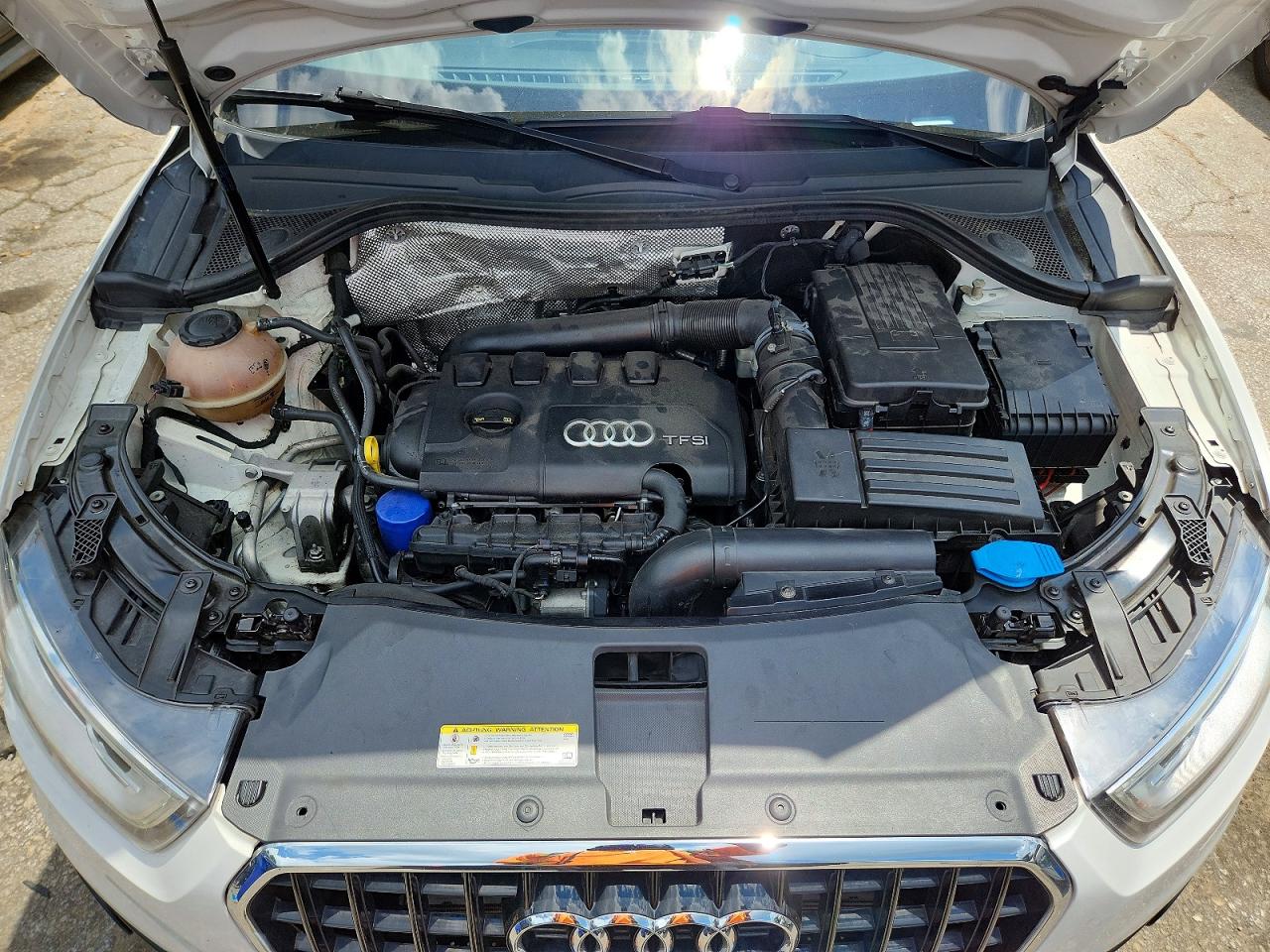 2015 AUDI Q3 Prestige