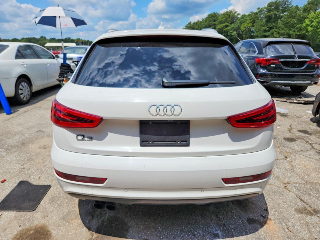 2015 AUDI Q3 Prestige