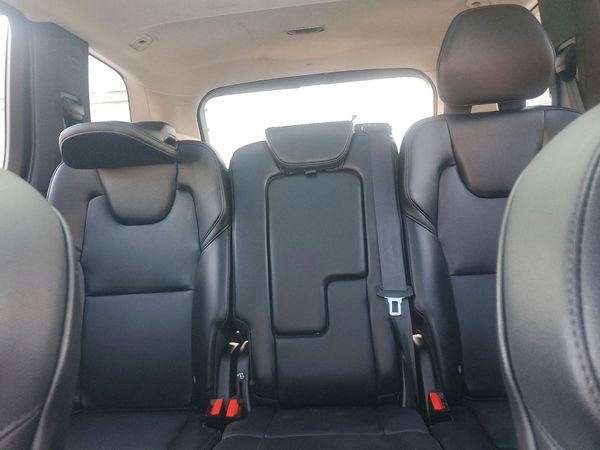 2022 VOLVO XC90 Momentum (excl S60)