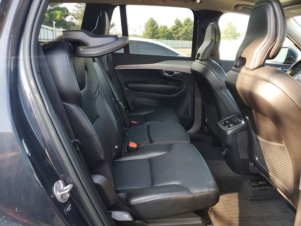 2022 VOLVO XC90 Momentum (excl S60)