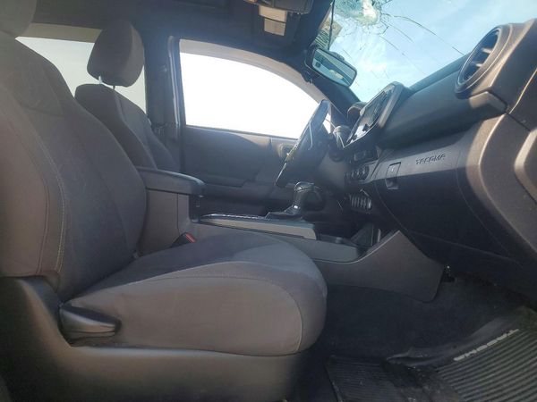 2016 TOYOTA TACOMA