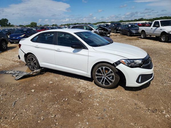 2022 VOLKSWAGEN JETTA Sport
