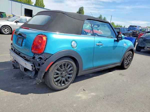 2017 MINI COOPER