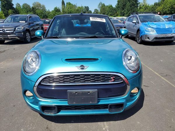 2017 MINI COOPER