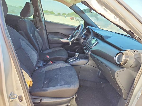 2019 NISSAN KICKS