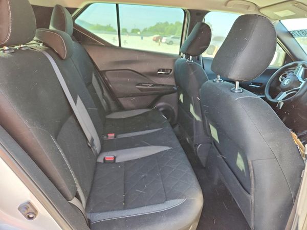2019 NISSAN KICKS