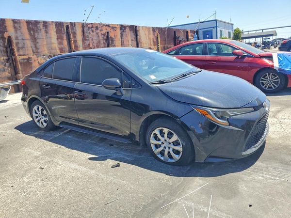 2020 TOYOTA COROLLA LE — Passenger 3/4