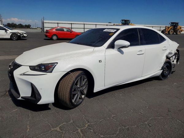 2018 LEXUS IS 300