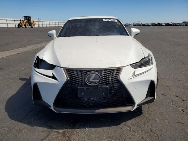 2018 LEXUS IS 300