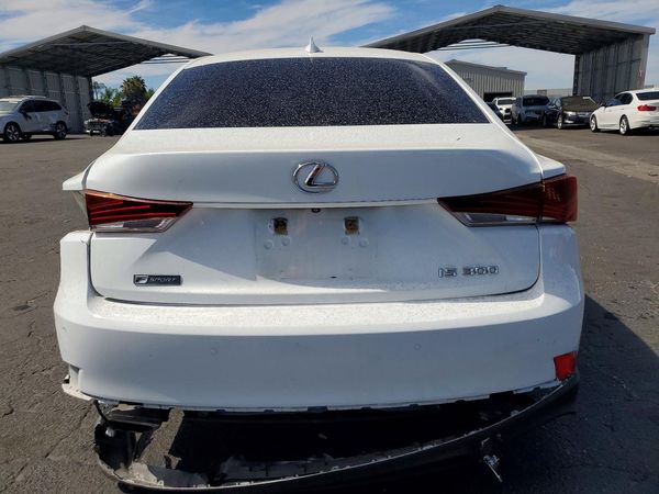 2018 LEXUS IS 300