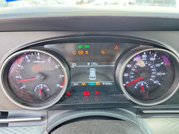 2022 KIA CARNIVAL LX, LX Seat Package