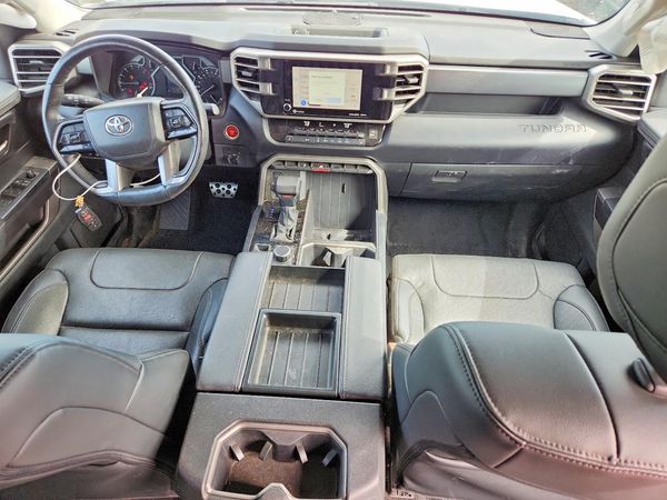 2023 TOYOTA TUNDRA SR5