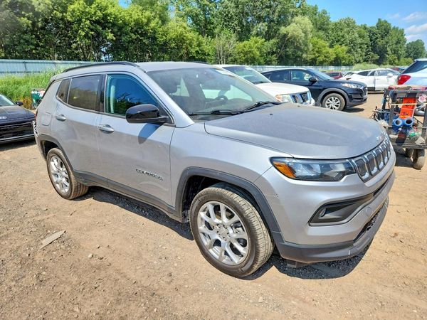 2022 JEEP COMPASS LATITUDE LUX 4X4
