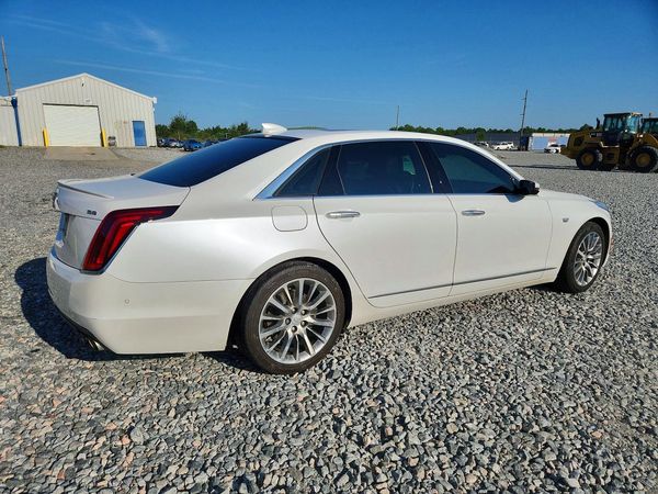 2017 CADILLAC CT6 Luxury