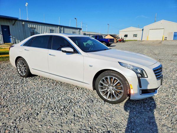 2017 CADILLAC CT6 Luxury