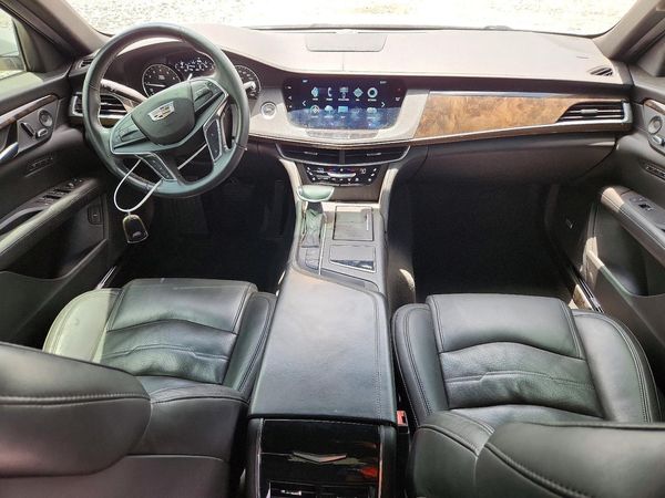 2017 CADILLAC CT6 Luxury