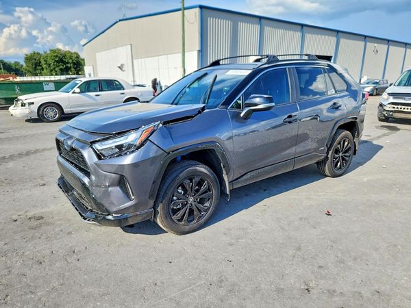 2024 TOYOTA RAV4 XSE