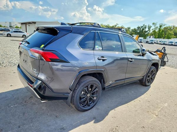 2024 TOYOTA RAV4 XSE