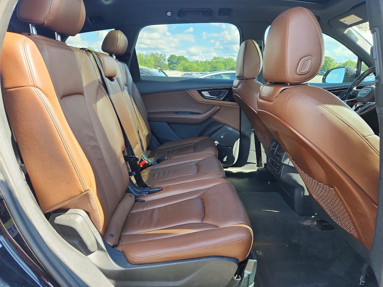 2017 AUDI Q7 quattro Premium Plus