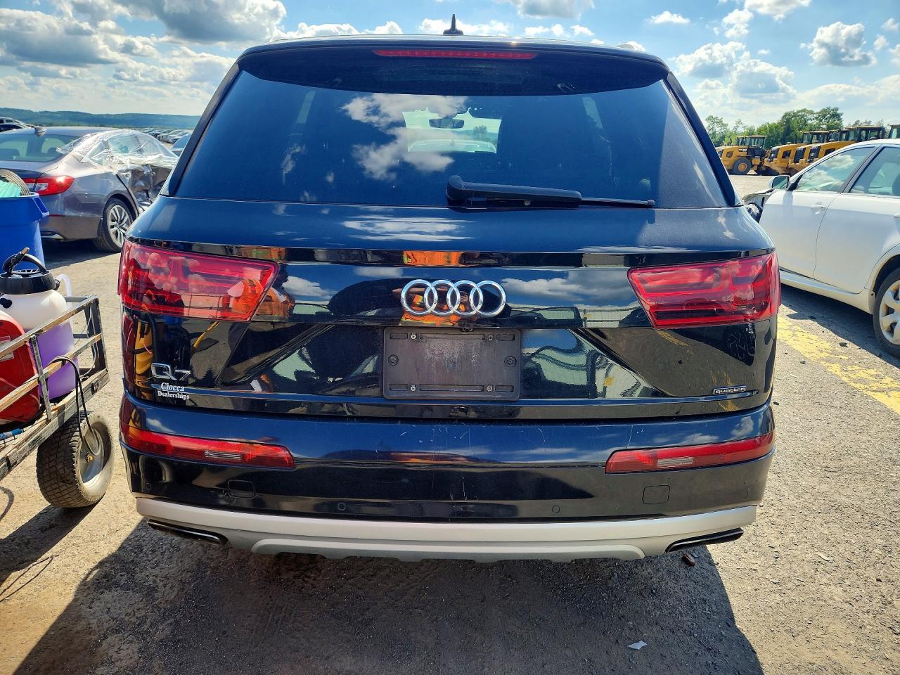 2017 AUDI Q7 quattro Premium Plus