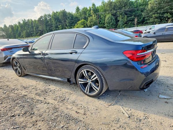 2018 BMW 750