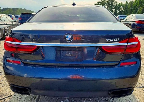 2018 BMW 750