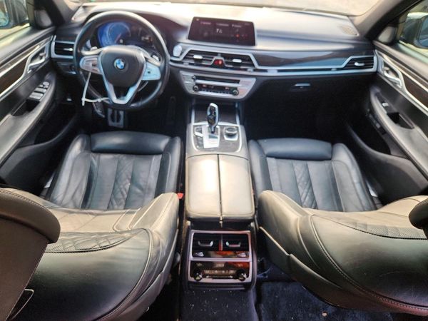 2018 BMW 750