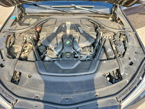 2018 BMW 750