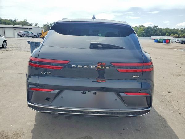 2026 GENESIS GV70