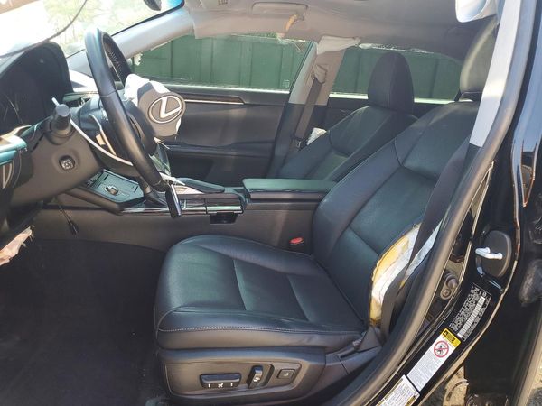2016 LEXUS ES