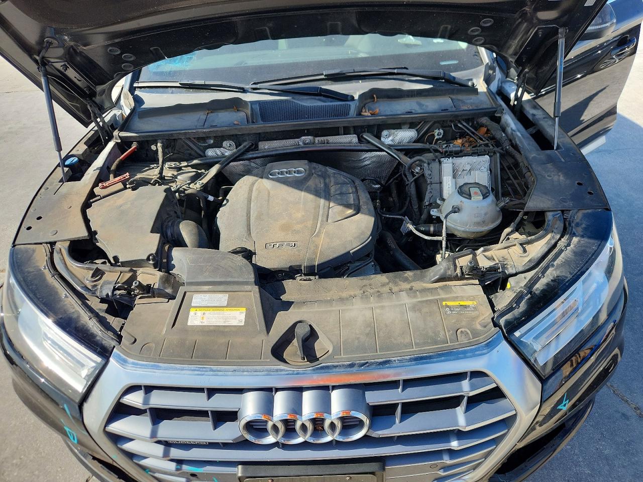 2020 AUDI Q5 quattro Premium