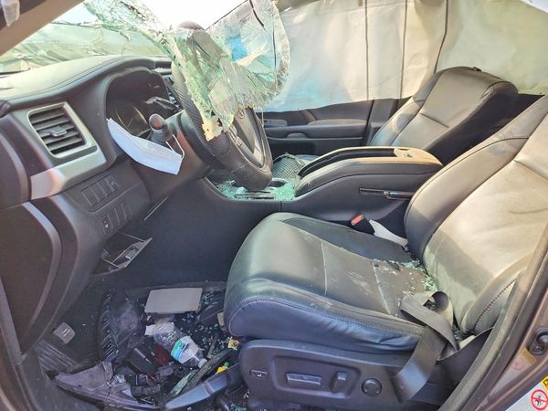 2016 TOYOTA HIGHLANDER Base/Hybrid — DENT