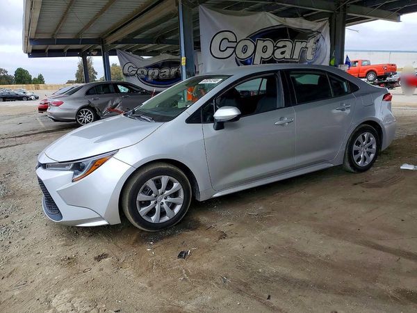2022 TOYOTA COROLLA
