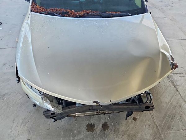 2013 TOYOTA CAMRY SOLA Hybrid — Engine bay