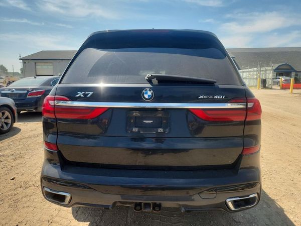 2020 BMW X7