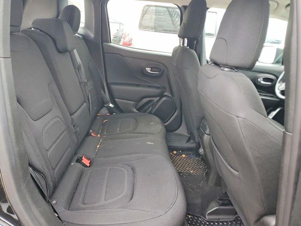 2022 JEEP RENEGADE LATITUDE 4X4