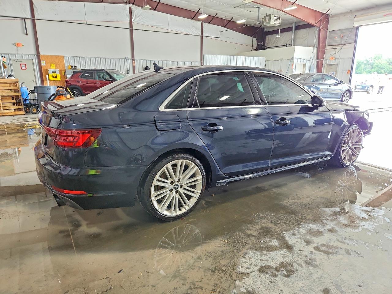 2018 AUDI A4