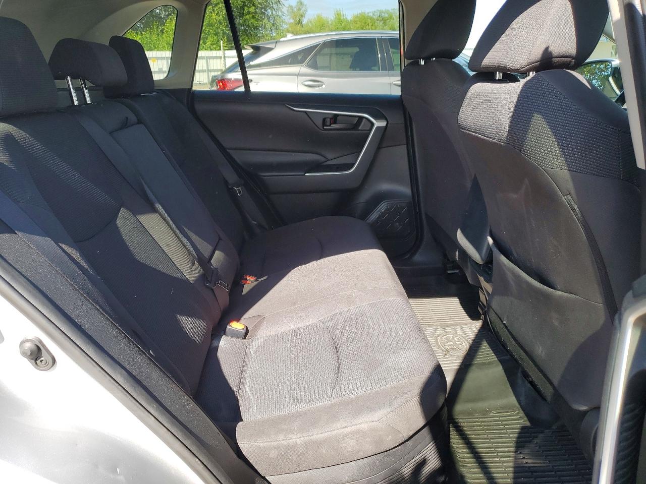 2020 TOYOTA RAV4 LE HV