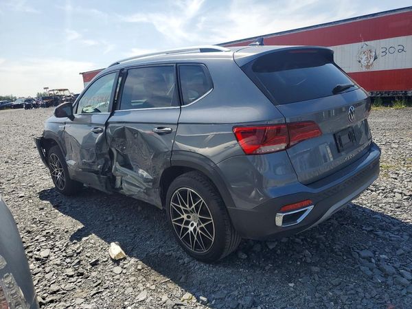 2024 VOLKSWAGEN TAOS 4Motion SE