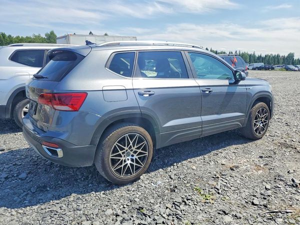 2024 VOLKSWAGEN TAOS 4Motion SE