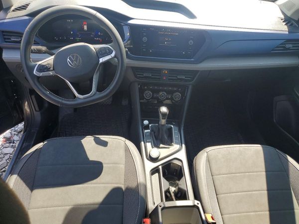 2024 VOLKSWAGEN TAOS 4Motion SE