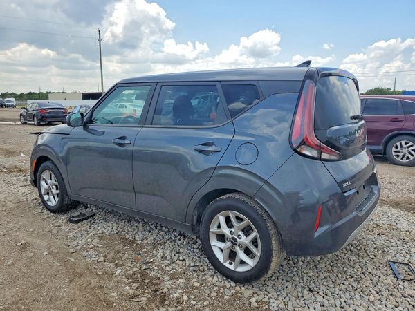 2023 KIA SOUL LX, S