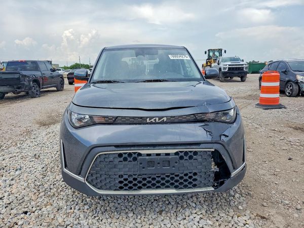 2023 KIA SOUL LX, S