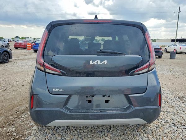 2023 KIA SOUL LX, S