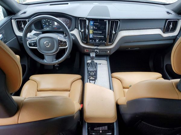 2018 VOLVO XC60