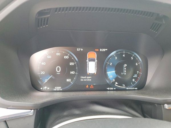 2018 VOLVO XC60
