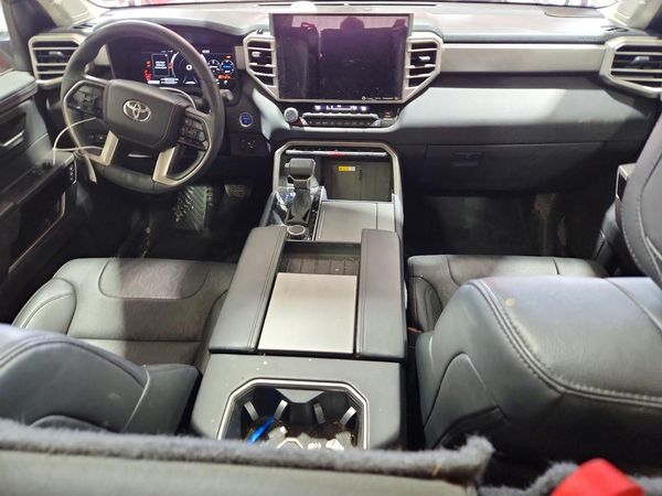 2023 TOYOTA SEQUOIA