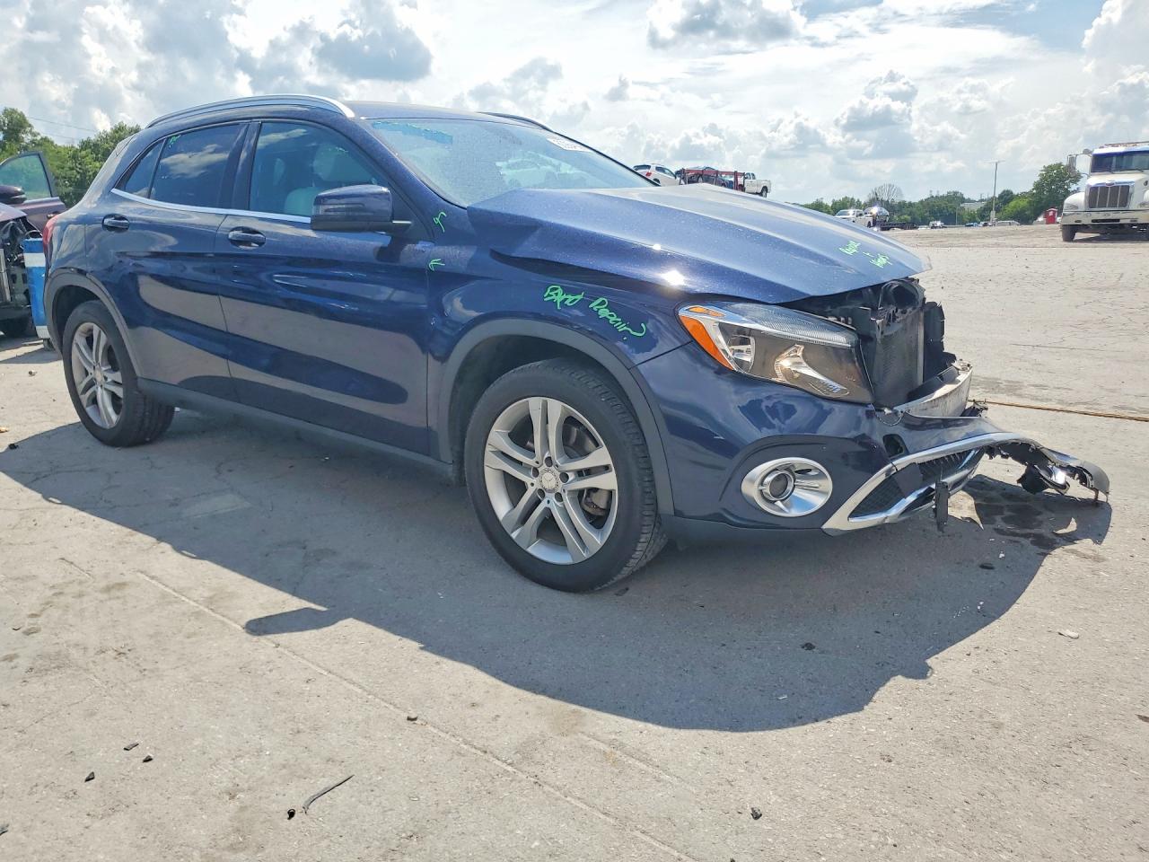 2018 MERCEDES-BENZ GLA GLA250
