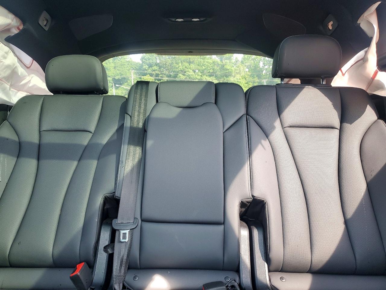 2026 AUDI Q7 quattro Premium Plus